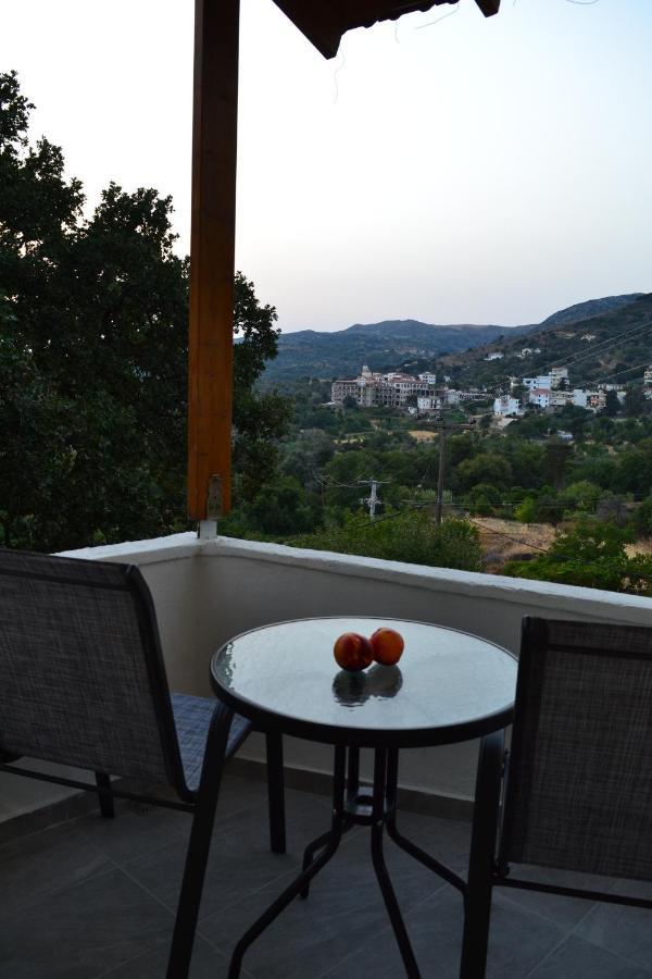 Apartament Fontana Leone Spílion Zewnętrze zdjęcie